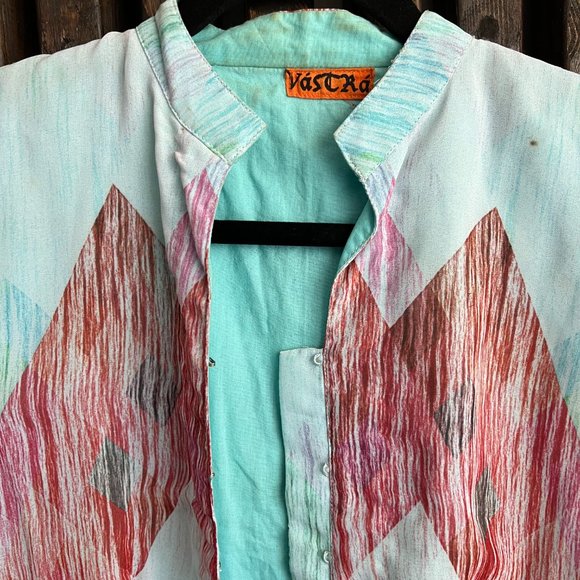 Vintage Graphic Print Shirt (S) - Picture 6 of 9